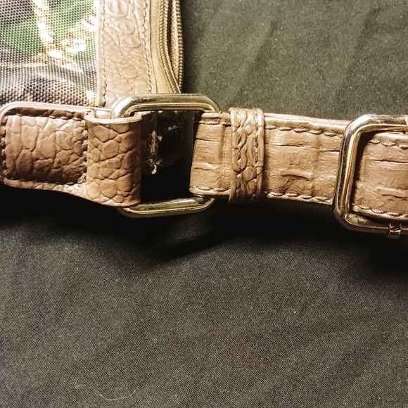 Mossy Oak style purse - Picture 7 of 9